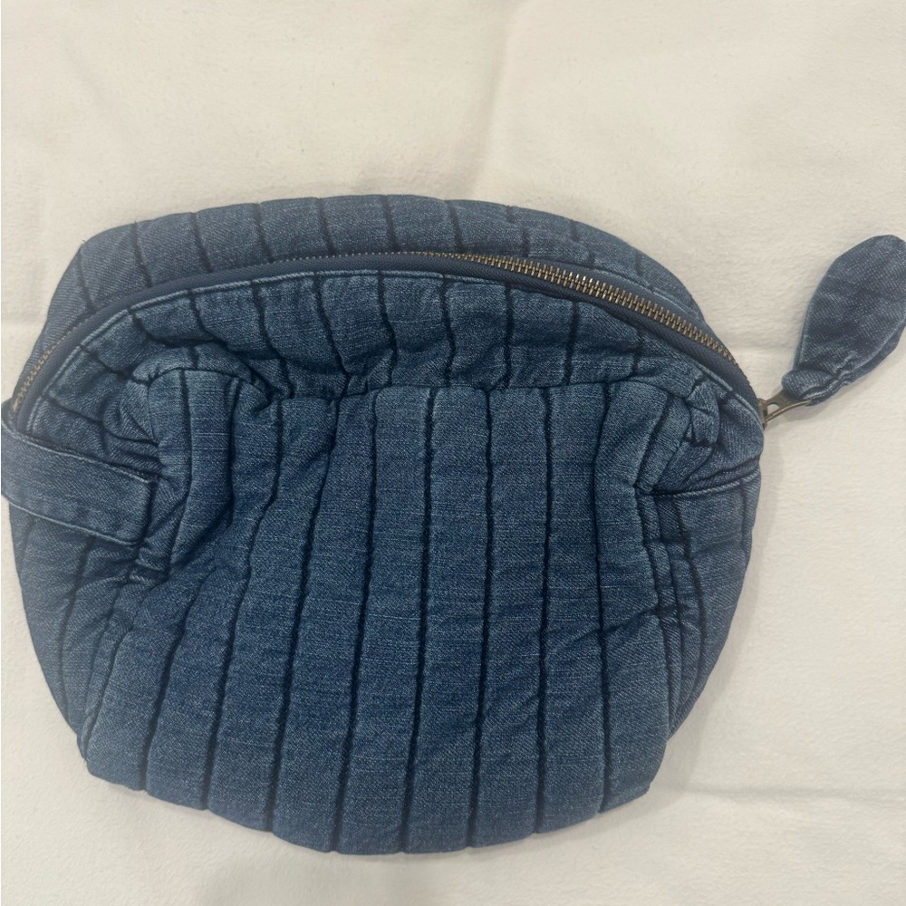 Pehr Jean Pouch